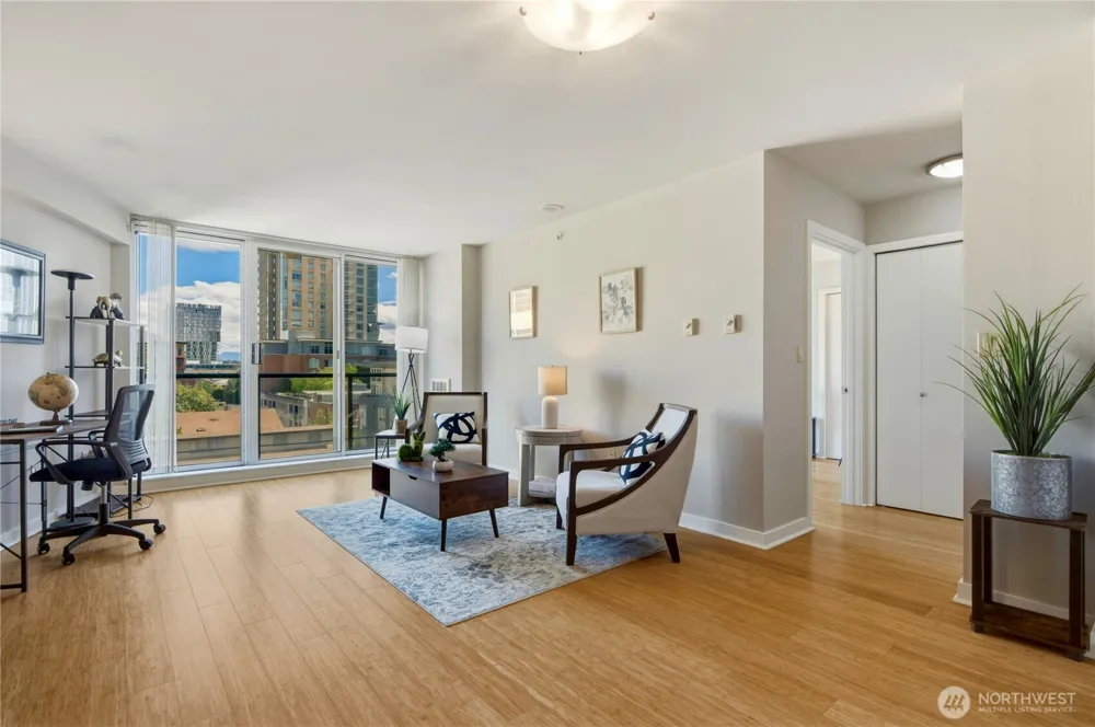 1100 106th Avenue NE #704 Bellevue, WA 98004