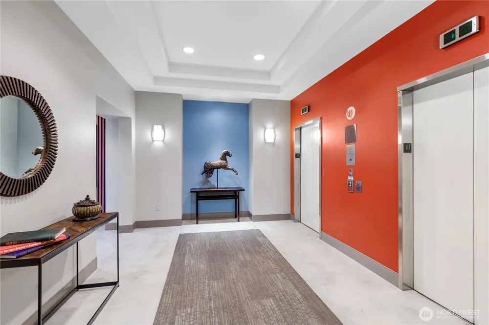 1100 106th Avenue NE #704 Bellevue, WA 98004