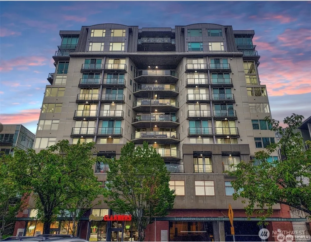 1100 106th Avenue NE #704 Bellevue, WA 98004
