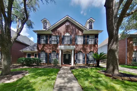 1507 Moon Shadow Court