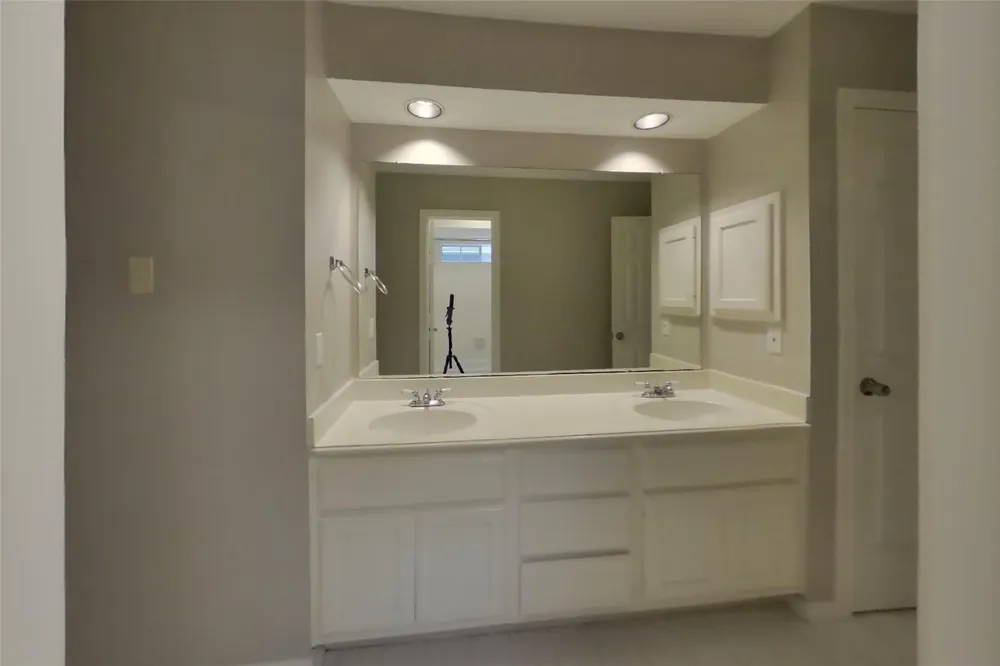1507 Moon Shadow Court Sugar Land, TX 77479