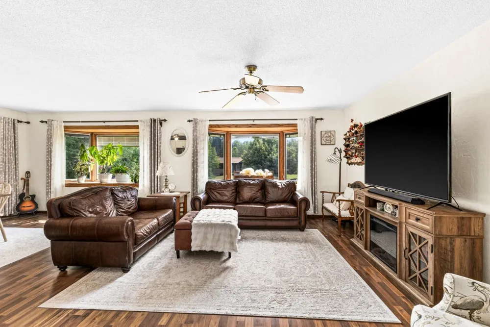 4019 Chambersburg Avenue Duluth, MN 55811