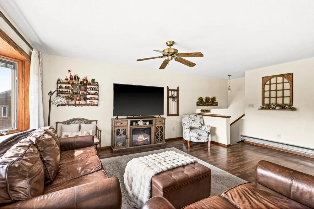 4019 Chambersburg Avenue Duluth, MN 55811