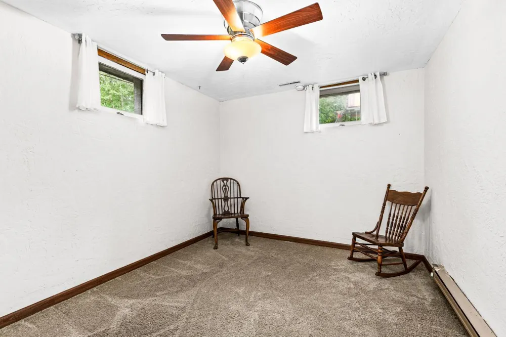4019 Chambersburg Avenue Duluth, MN 55811