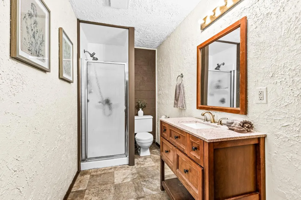 4019 Chambersburg Avenue Duluth, MN 55811