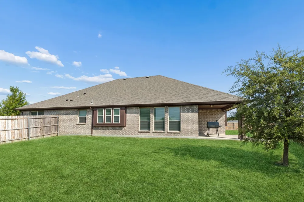 500 Cottage Place Lavon, TX 75166