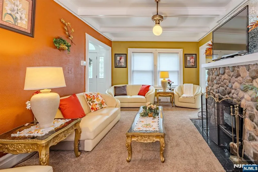45 Morse East Orange, NJ 07017