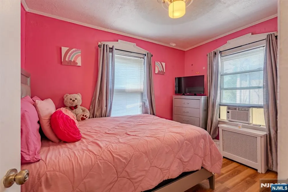 45 Morse East Orange, NJ 07017