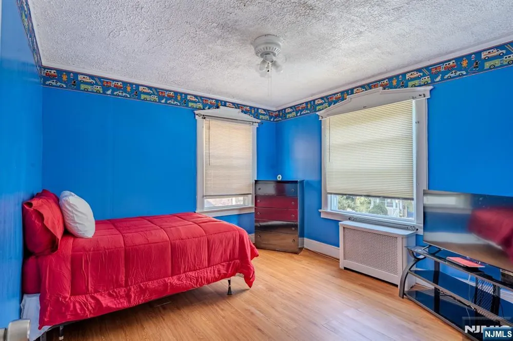 45 Morse East Orange, NJ 07017