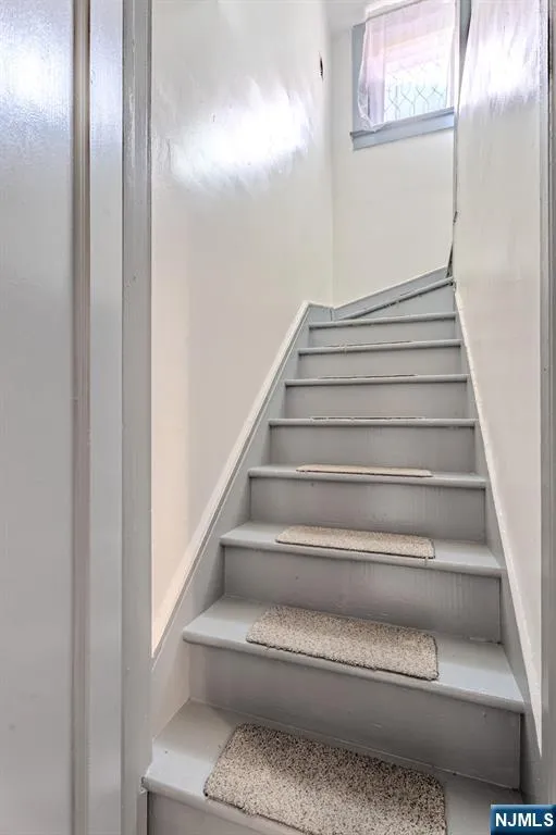 45 Morse East Orange, NJ 07017