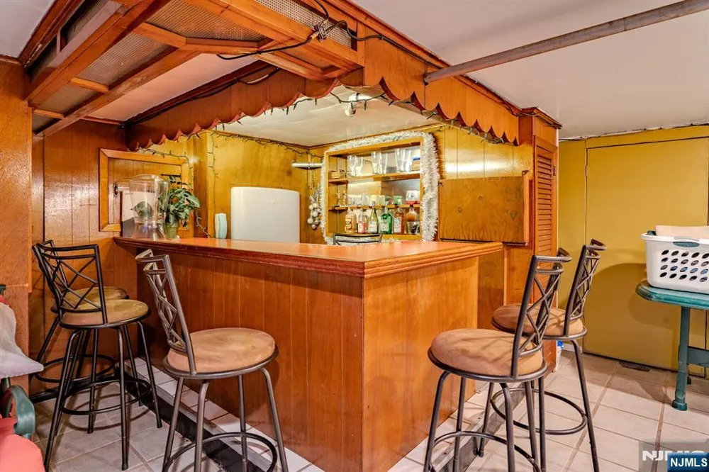 45 Morse East Orange, NJ 07017