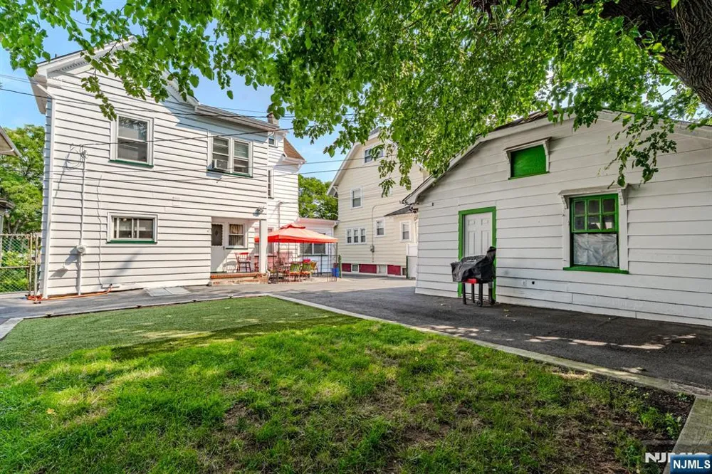 45 Morse East Orange, NJ 07017
