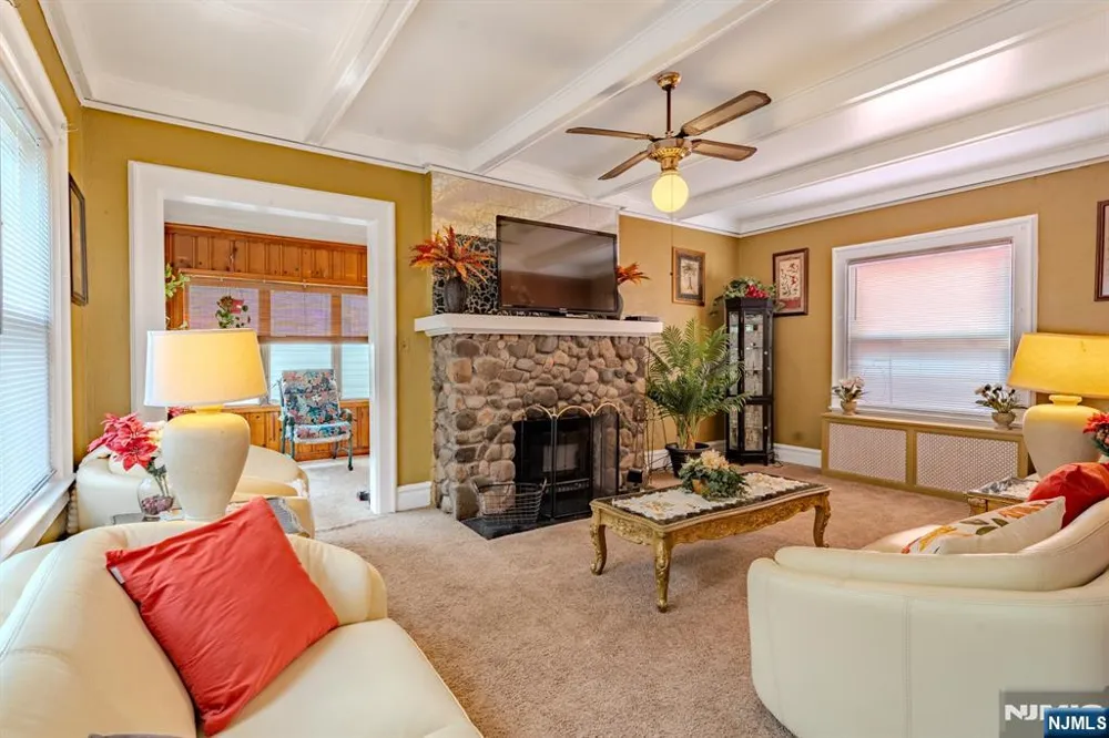 45 Morse East Orange, NJ 07017