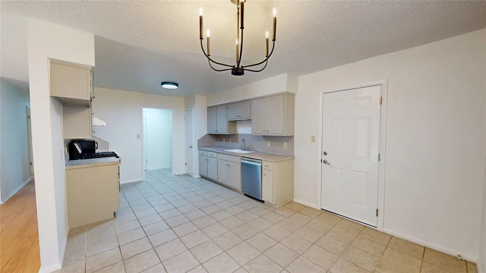 503 W C STREET Jenks, OK 74037
