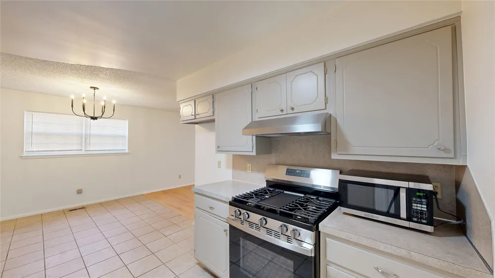 503 W C STREET Jenks, OK 74037