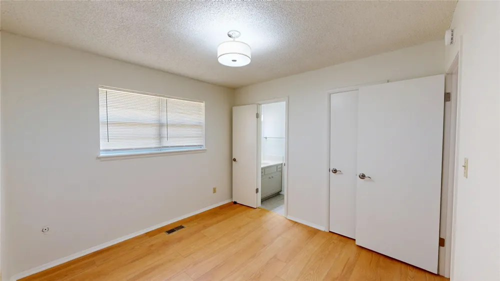 503 W C STREET Jenks, OK 74037