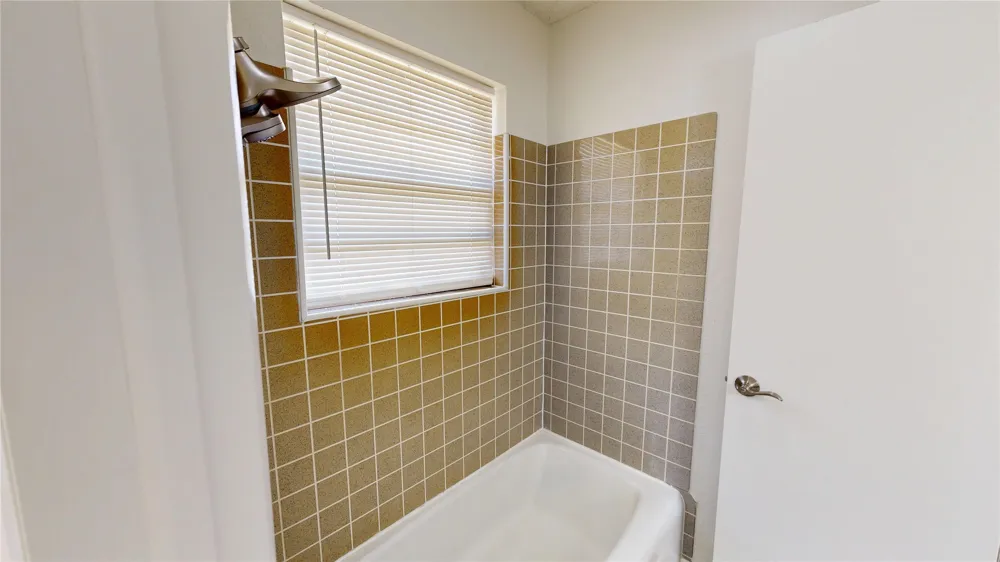 503 W C STREET Jenks, OK 74037
