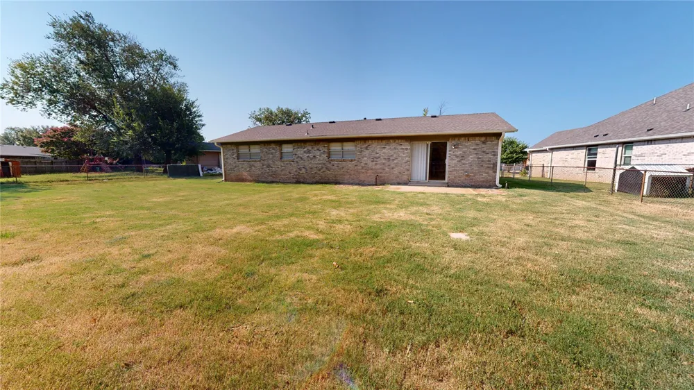 503 W C STREET Jenks, OK 74037