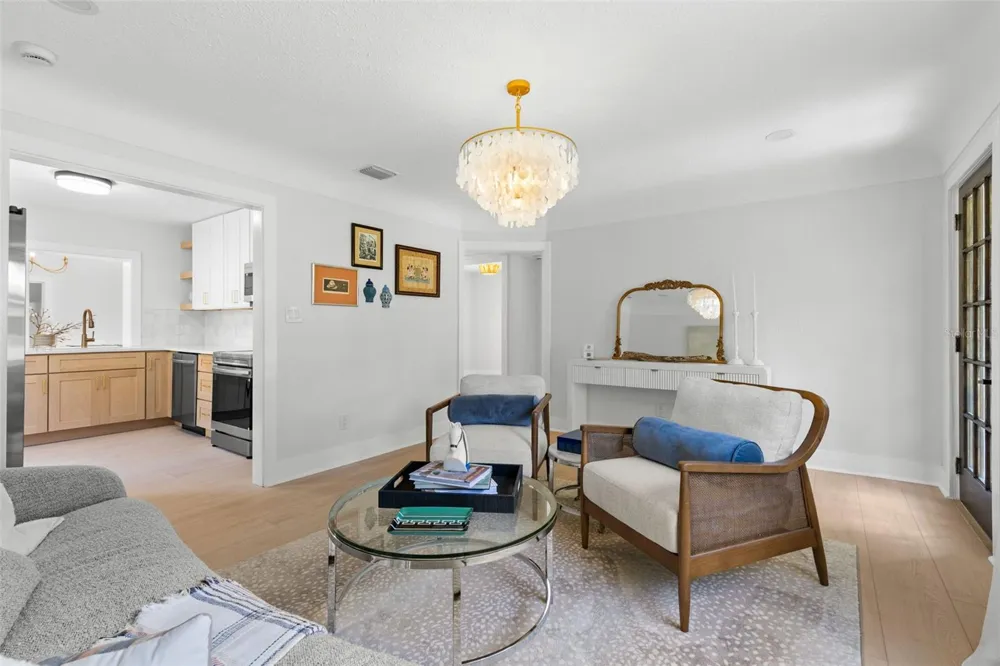 1211 16TH AVENUE St Petersburg, FL 33704