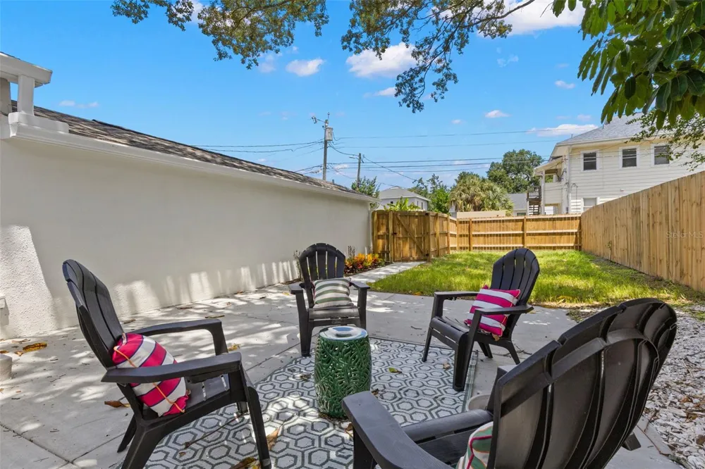 1211 16TH AVENUE St Petersburg, FL 33704