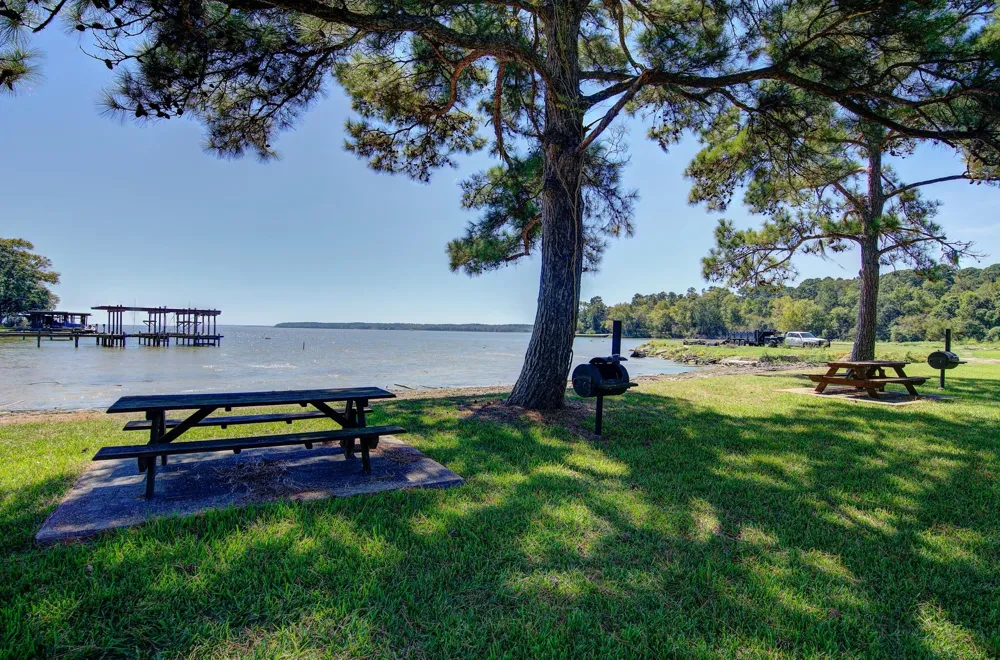 150 Edgewater Way Point Blank, TX 77364