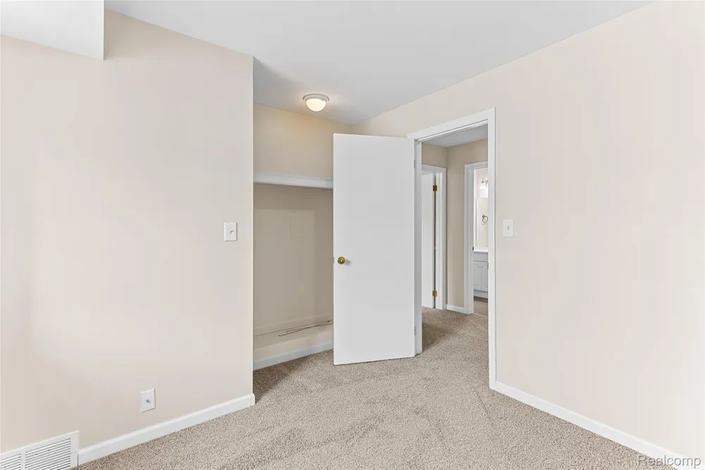 2260 Hix Road Westland City, MI 48185