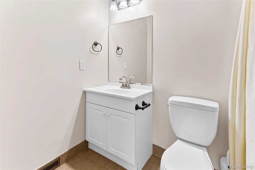 2260 Hix Road Westland City, MI 48185
