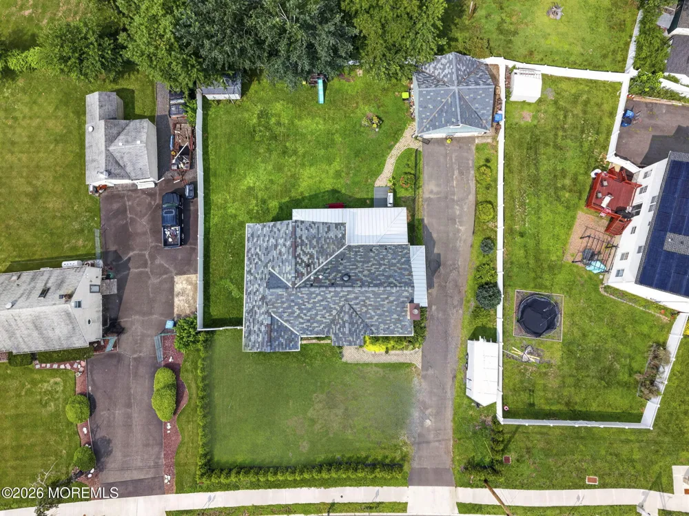 586 Englishtown Road Monroe, NJ 08831