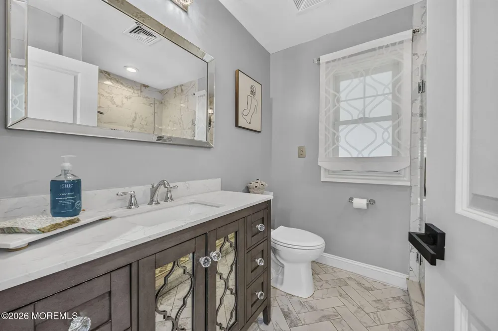 586 Englishtown Road Monroe, NJ 08831