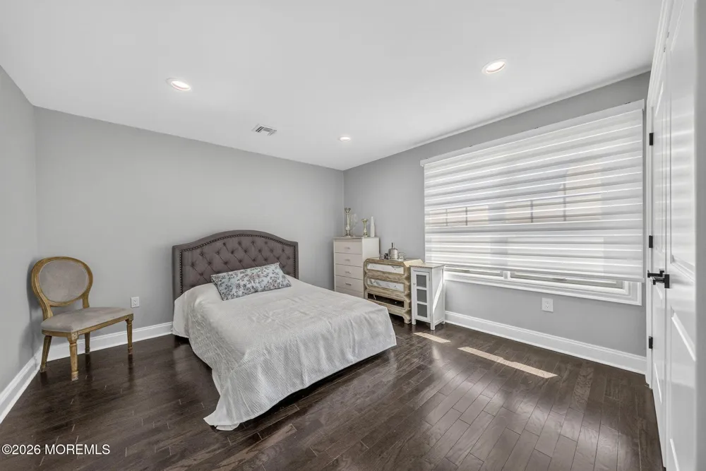 586 Englishtown Road Monroe, NJ 08831