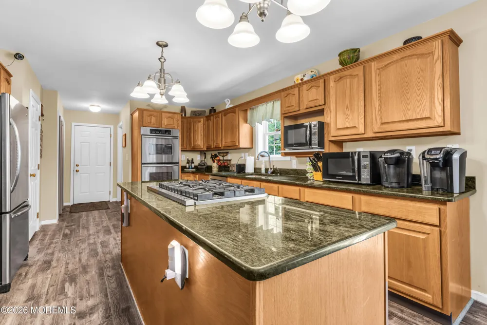 916 Buccaneer Lane Manahawkin, NJ 08050