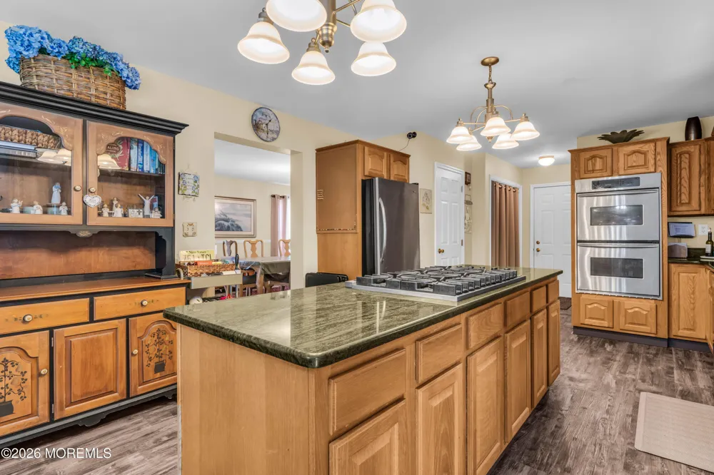 916 Buccaneer Lane Manahawkin, NJ 08050