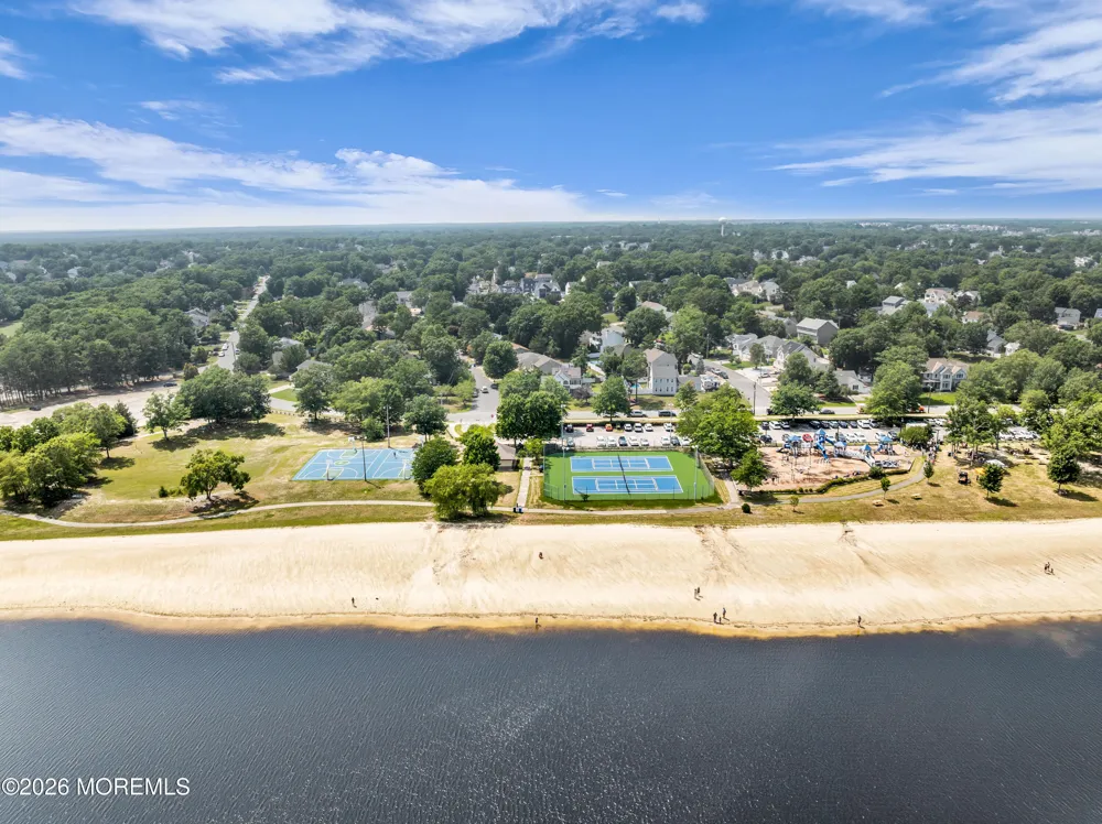 916 Buccaneer Lane Manahawkin, NJ 08050