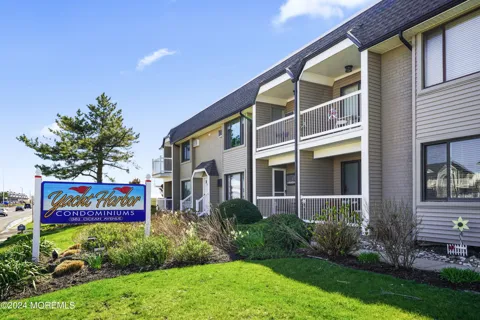 1382 Ocean Avenue #C-10 WINTER