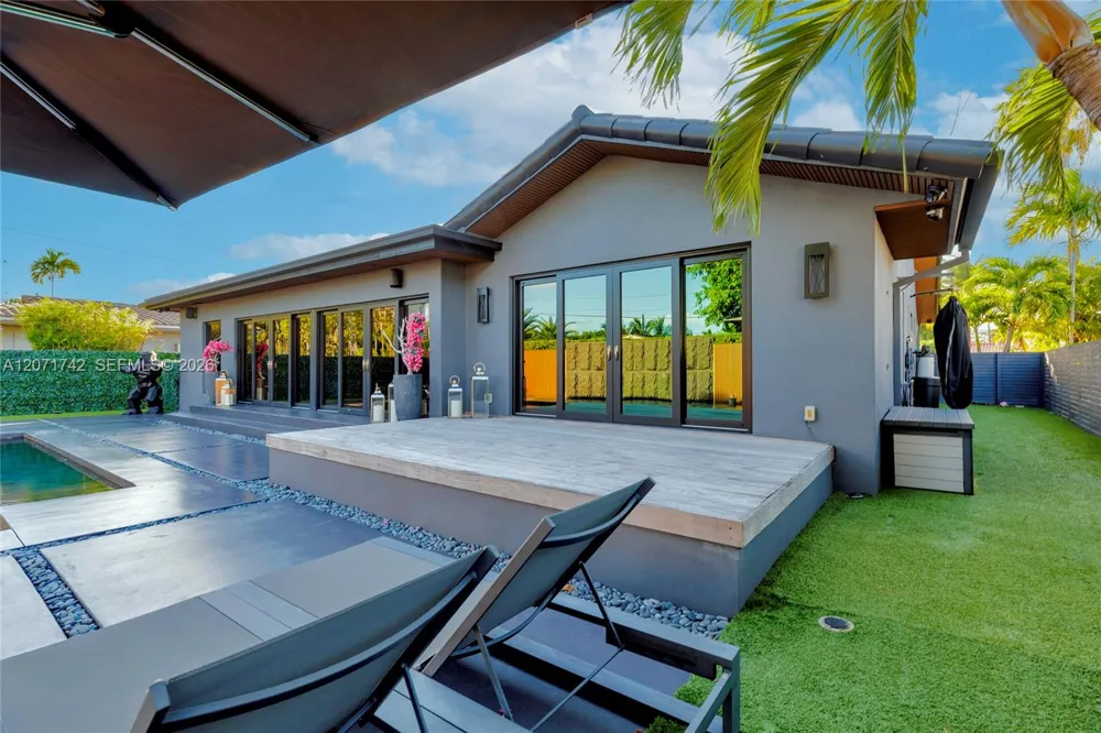 11620 NE 20th Dr North Miami, FL 33181