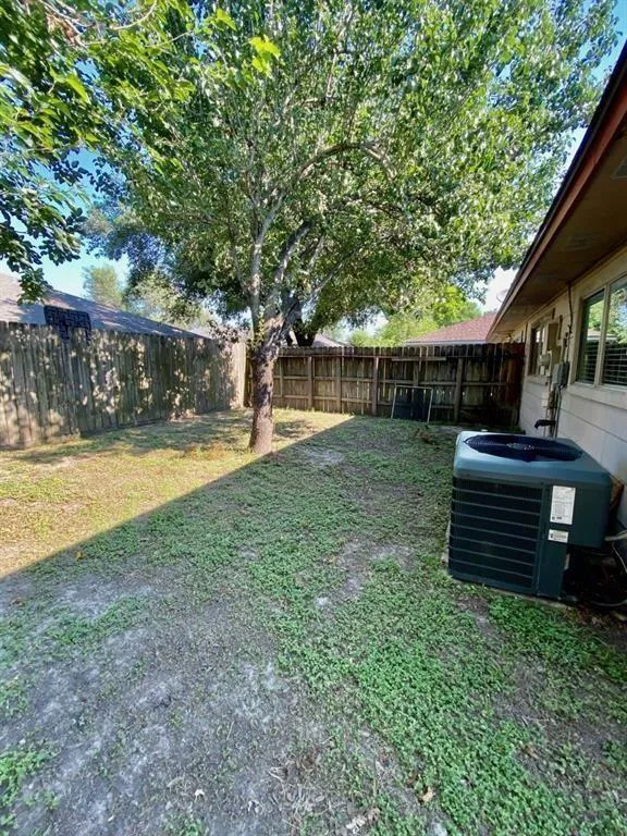 11011 Crenchrus Court Houston, TX 77086