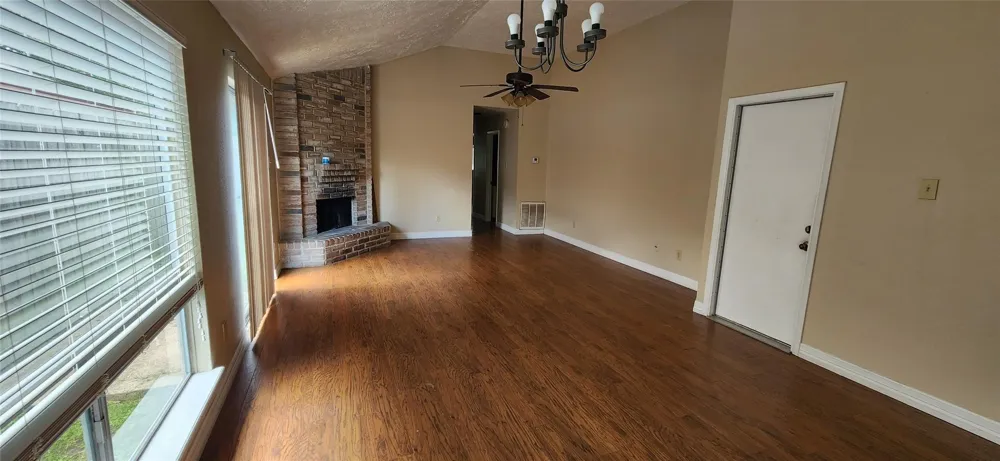 11011 Crenchrus Court Houston, TX 77086