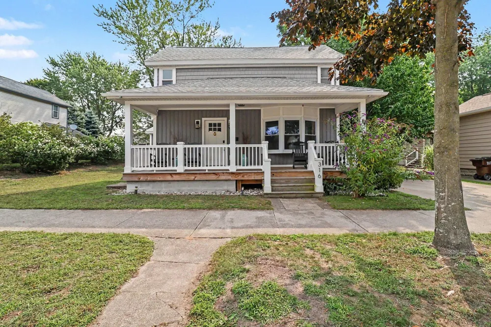 316 William Street Ludington, MI 49431