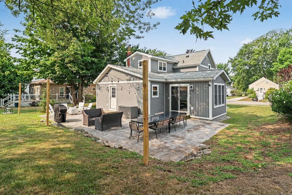 316 William Street Ludington, MI 49431