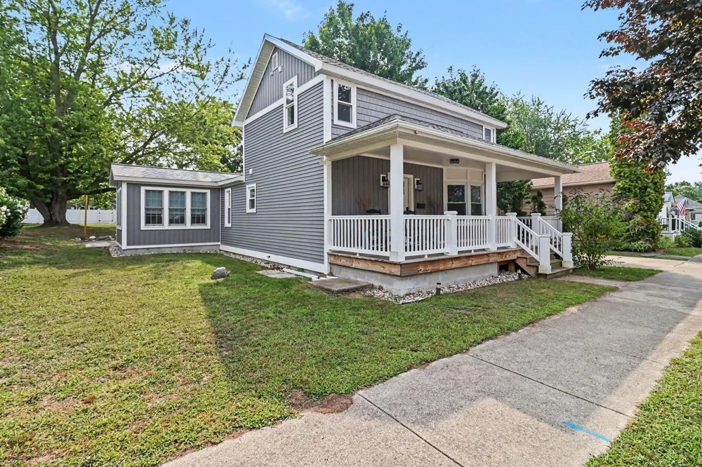 316 William Street Ludington, MI 49431