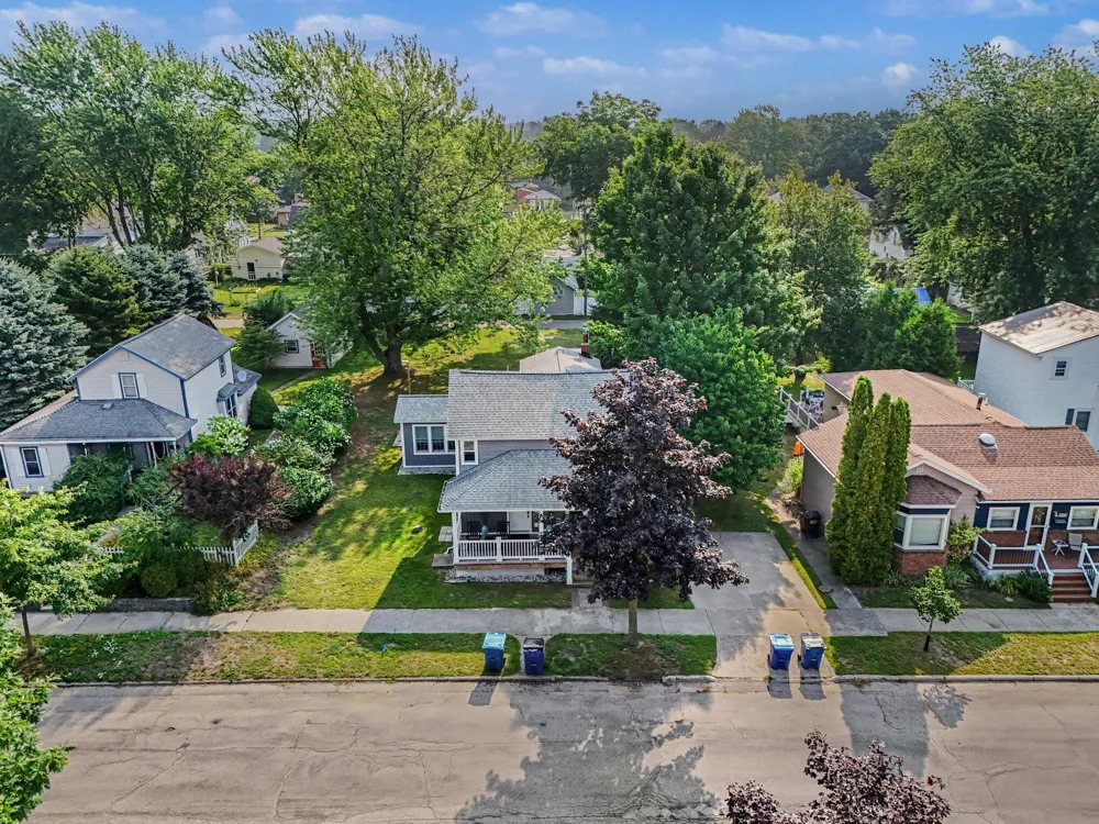 316 William Street Ludington, MI 49431