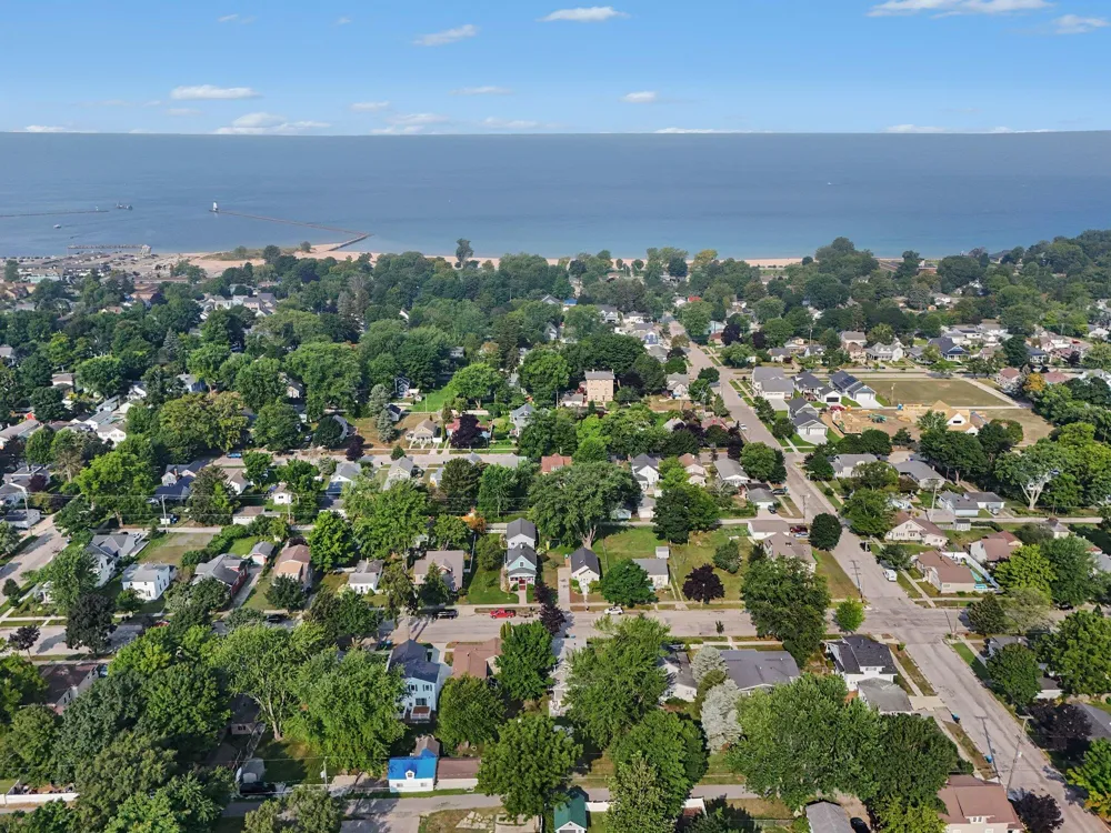 316 William Street Ludington, MI 49431