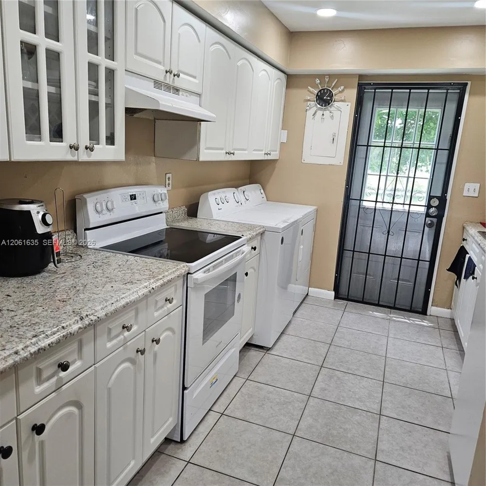3571 NW 95th Ter #705 Sunrise, FL 33351