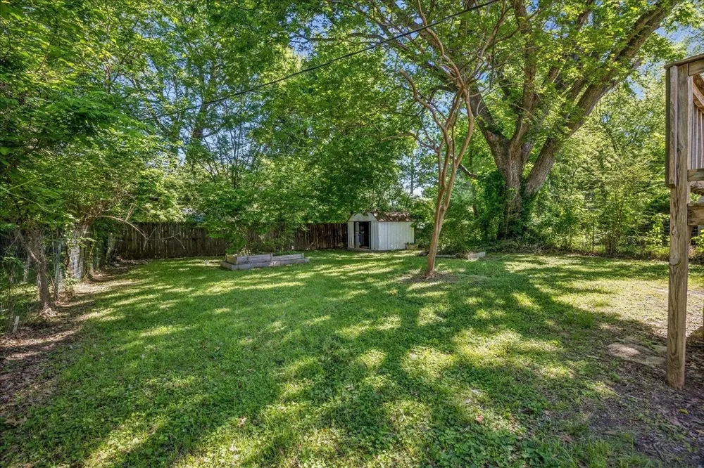 1468 FAXON AVE Memphis, TN 38104