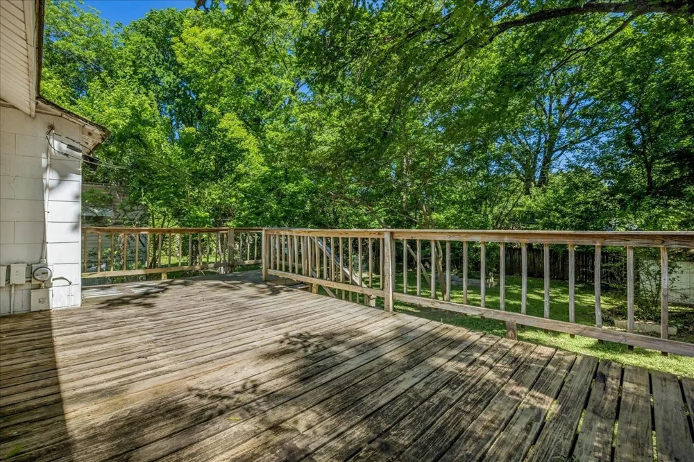 1468 FAXON AVE Memphis, TN 38104