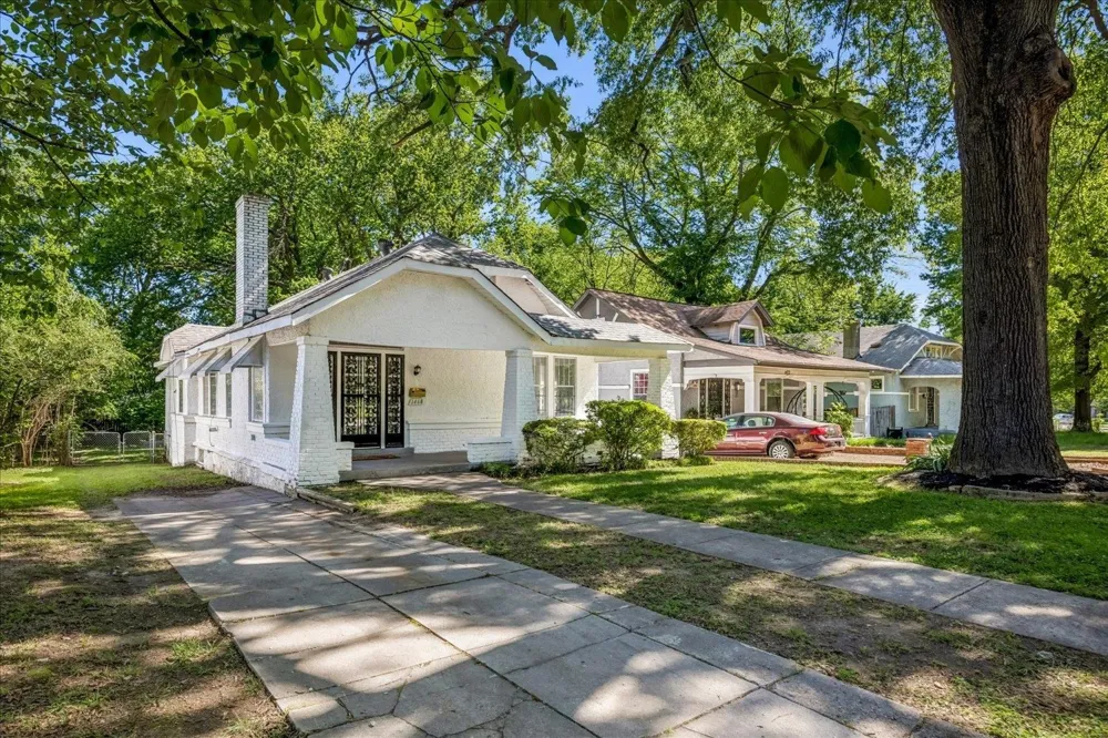 1468 FAXON AVE Memphis, TN 38104