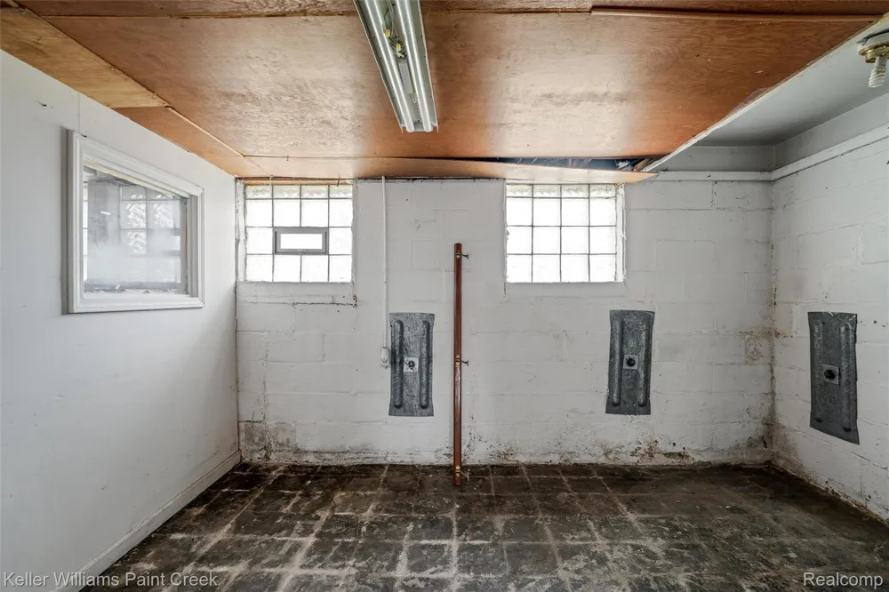 23880 Shook Road Clinton Charter Township, MI 48035