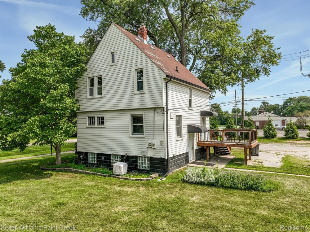 23880 Shook Road Clinton Charter Township, MI 48035