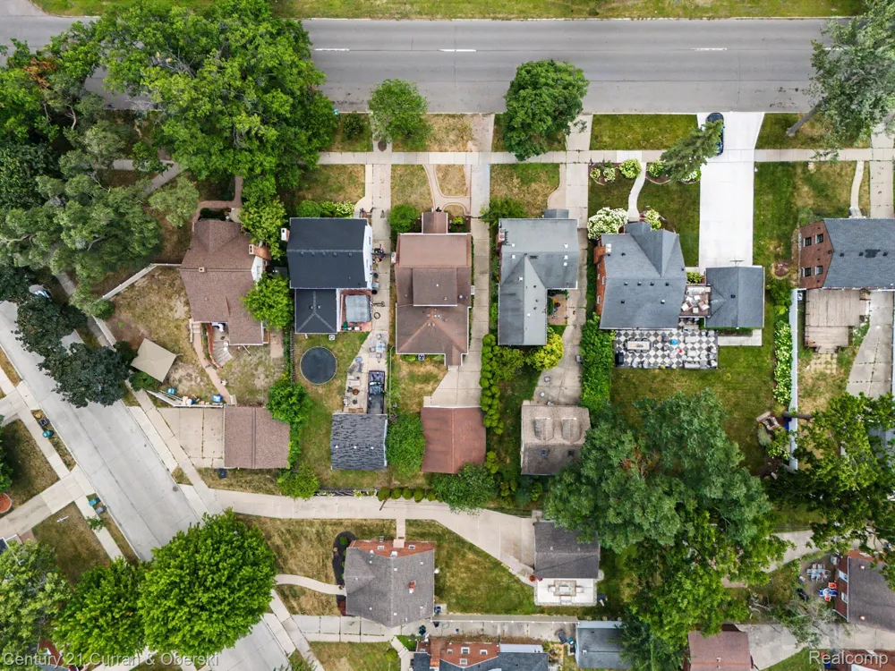 19036 Outer Drive Dearborn City, MI 48128