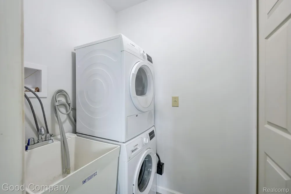 342 Spencer Street Ferndale City, MI 48220